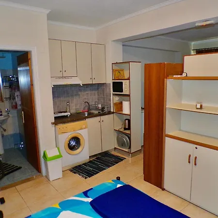 Guest house Nefeli's 3*