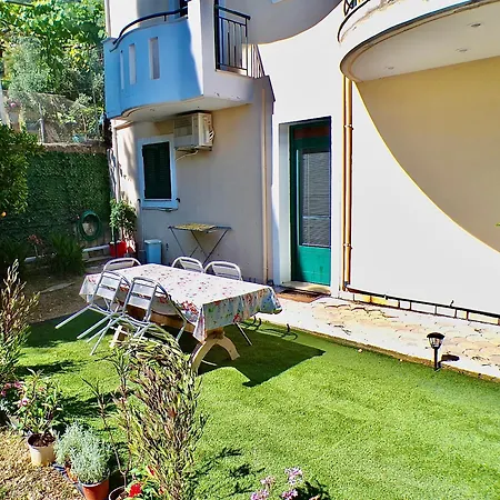 Nefeli's 3* נידרי